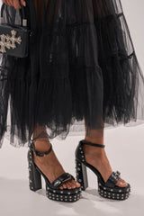 AZALEA WANG EUGENIJA BLACK CHUNKY EMBELLISHED STUDDED SANDAL