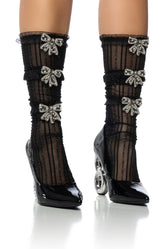 BOW EMBELLISHED KNEE HIGH SOCKS