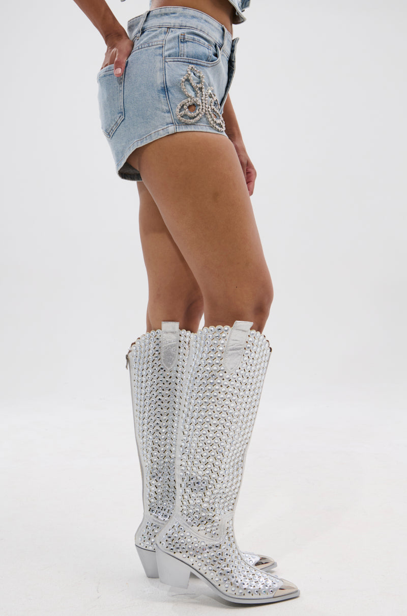 BUTTERFLY QUEEN DENIM SHORT