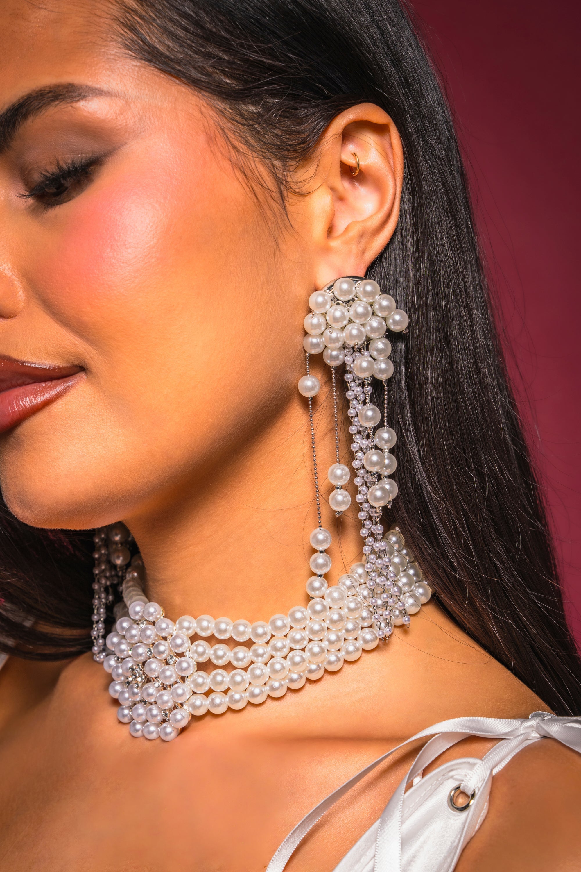 DRIPPIN IN PEARLS EARRING