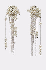 DRIPPIN IN PEARLS EARRING
