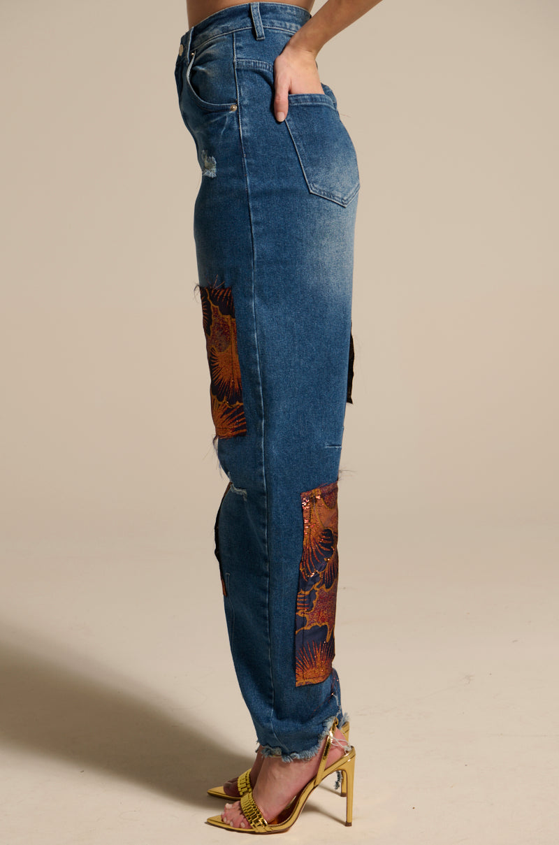 ELEGANT VIBES BROCADE PATCH RELAXED DENIM