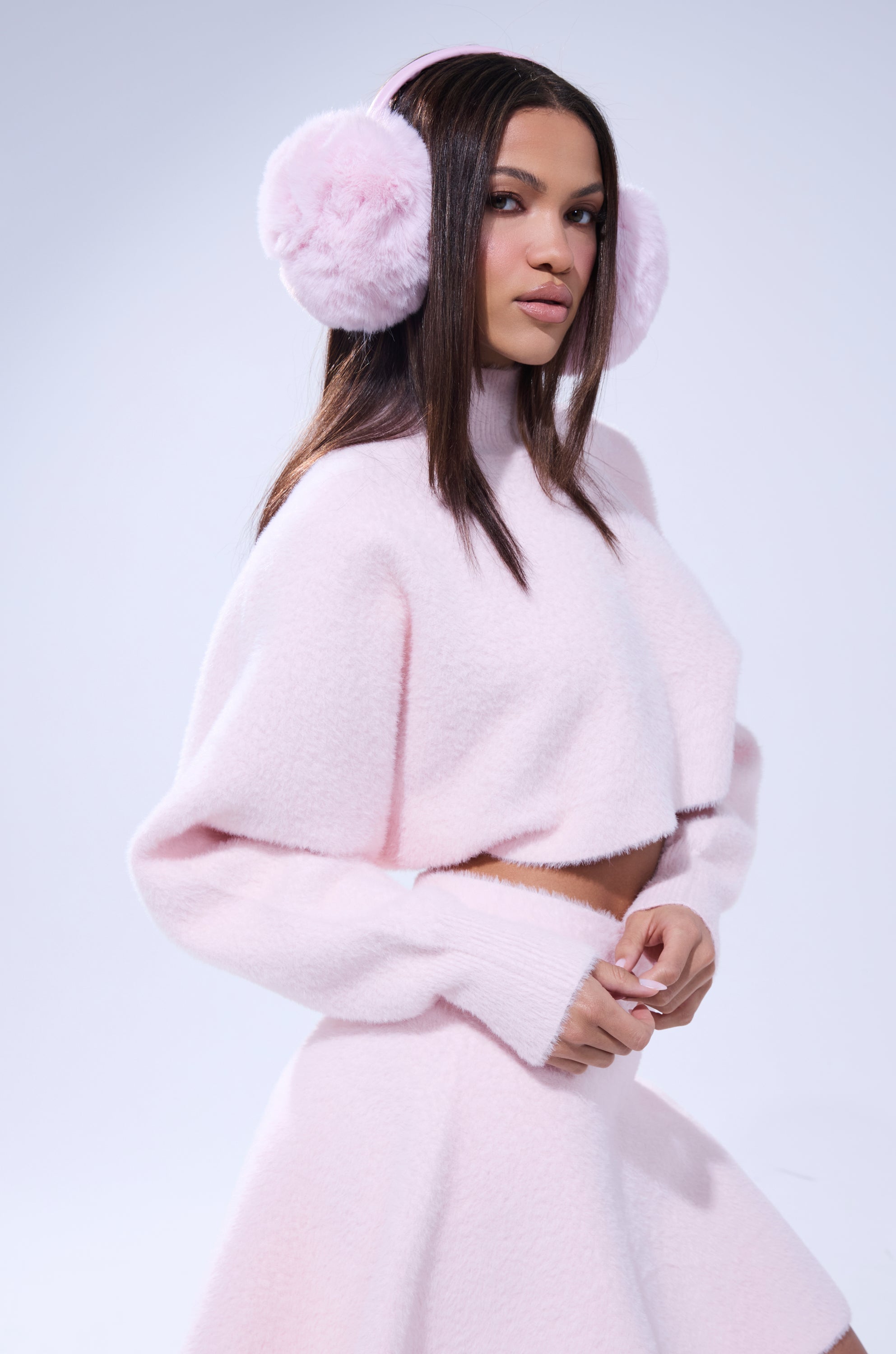 CUDDLE UP FUZZY CROPPED SWEATER IN PINK