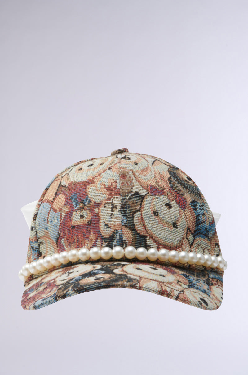 BEARY NICE BOW HAT
