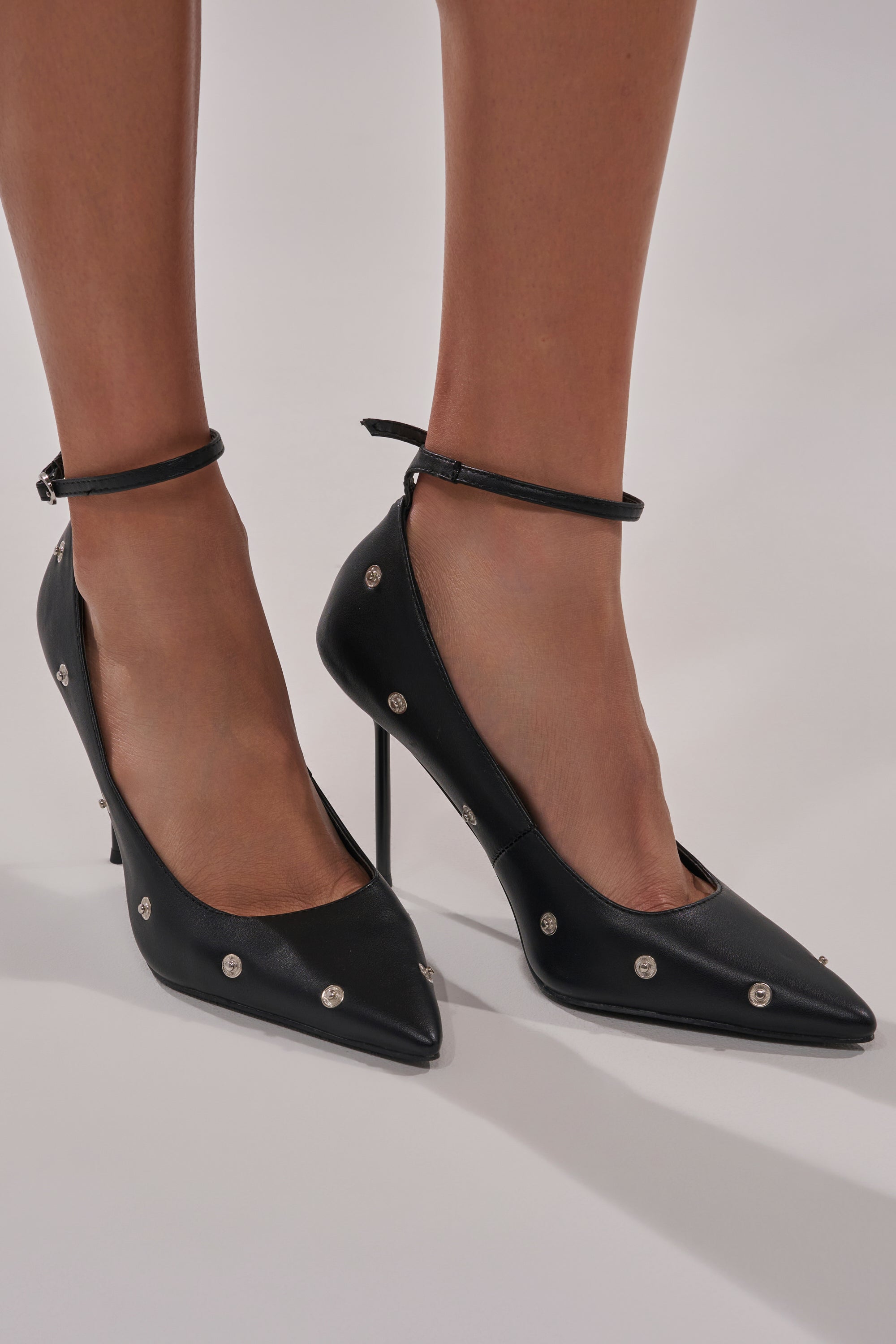 AZALEA WANG IMOGALE BLACK SILVER HARDWARE STILETTO PUMP