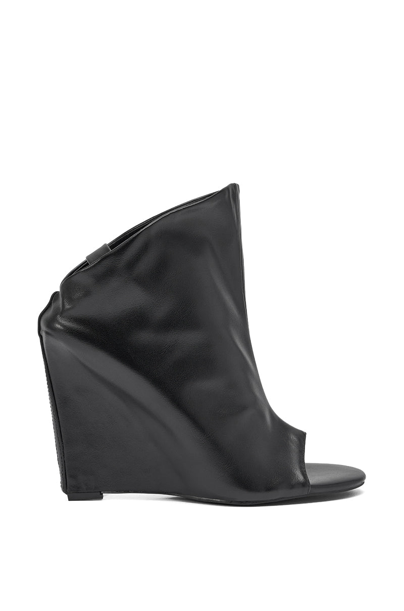 AZALEA WANG NOVIS BLACK PU WEDGE BOOTIE