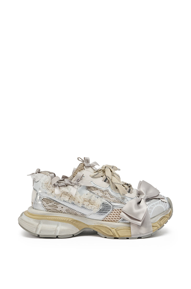AZALEA WANG OCTAVIA WHITE BOW EMBELLISHED CHUNKY SNEAKER