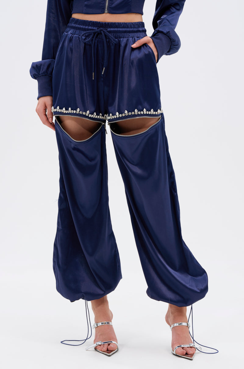 CALL BACK CUTOUT SATIN JOGGER