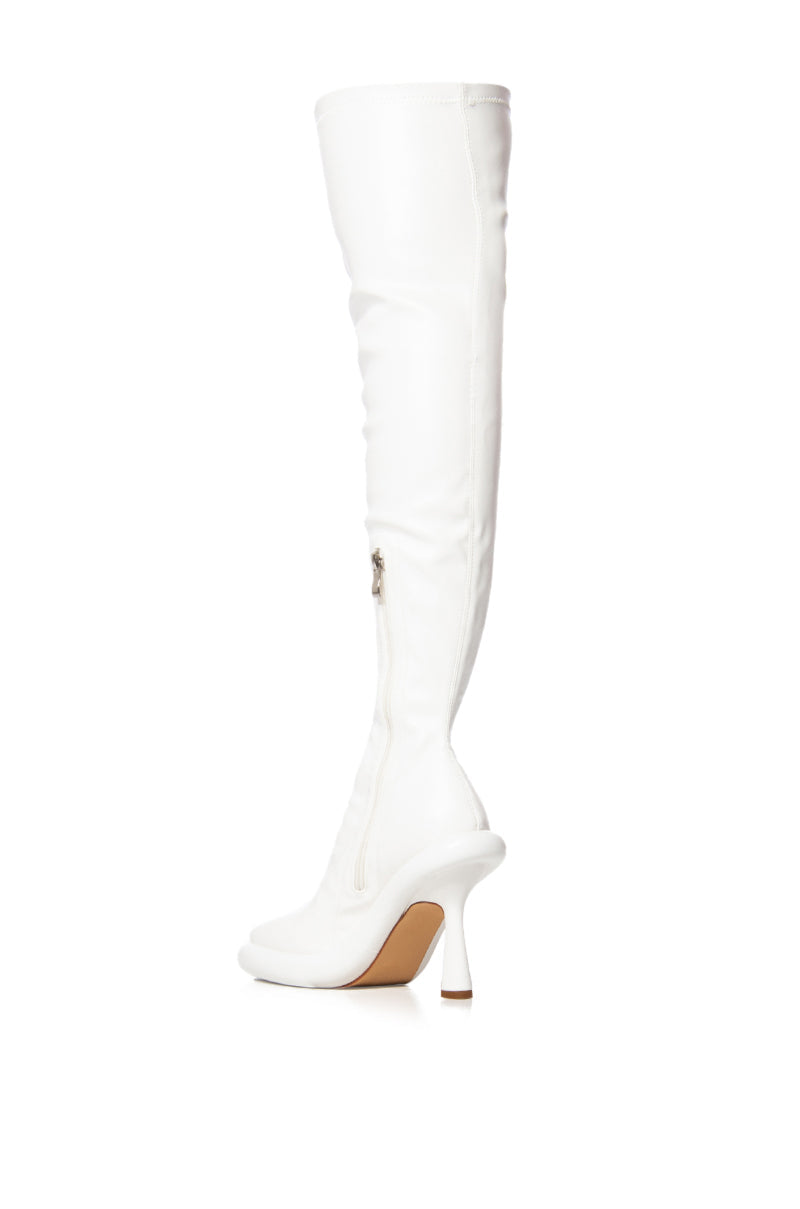 AZALEA WANG EMERIE WHITE BOOT