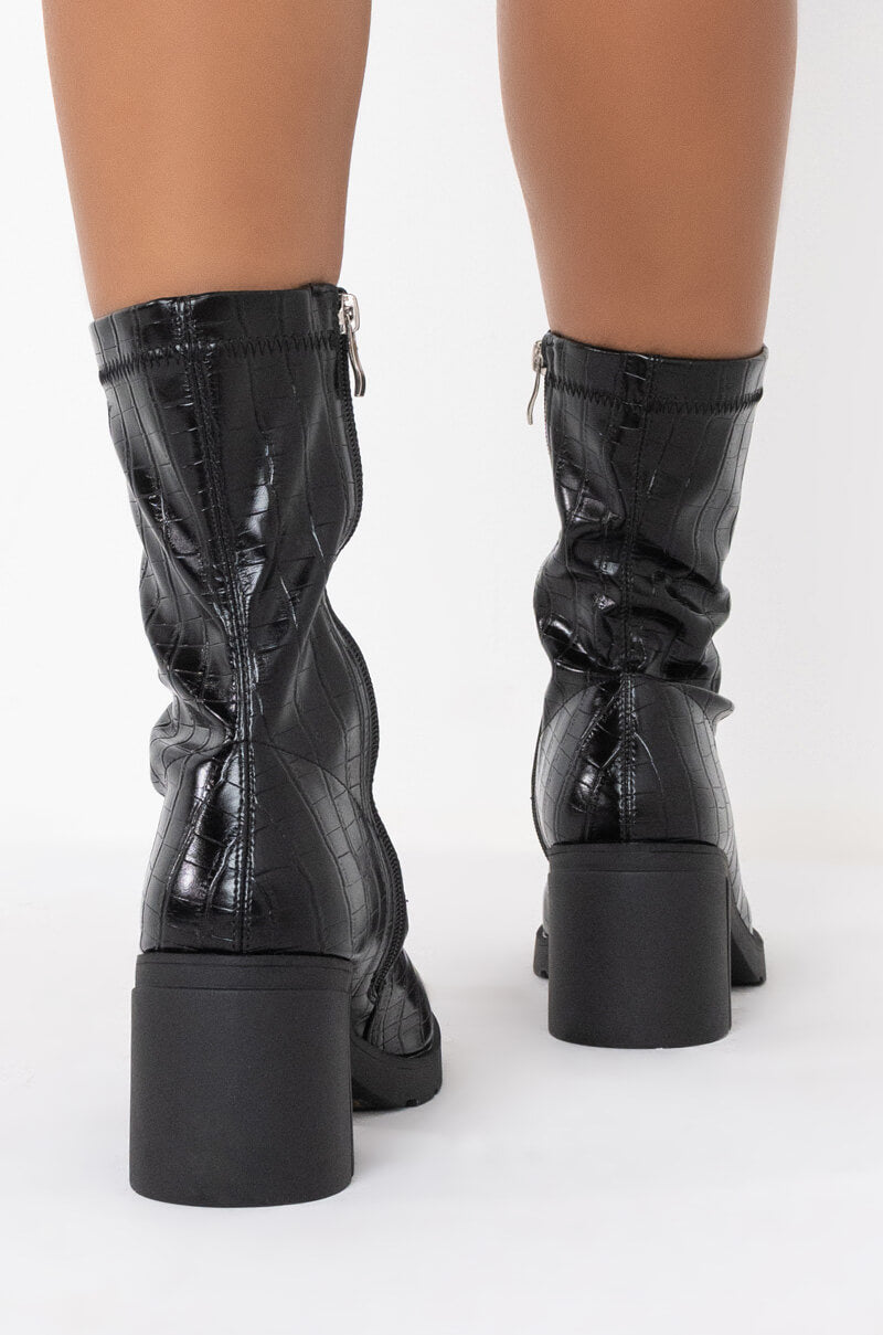 AZALEA WANG LIGHT IT UP CHUNKY BOOTIE IN BLACK