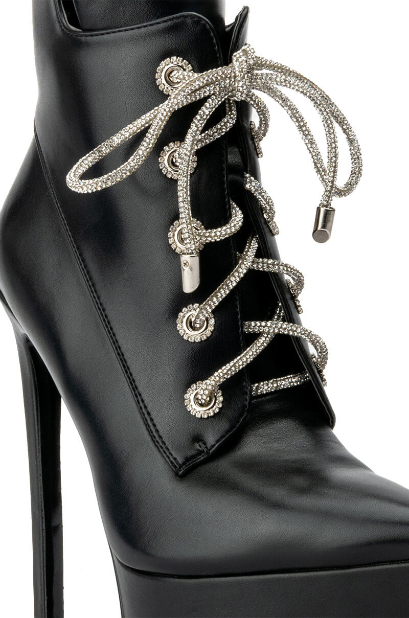 AZALEA WANG TYRA SEXY PLATFORM STILETTO BOOTIE IN BLACK