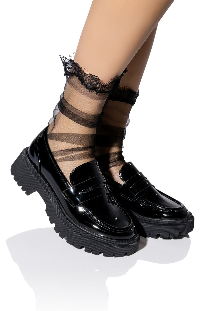 BARELY THERE SHEER SOCKS