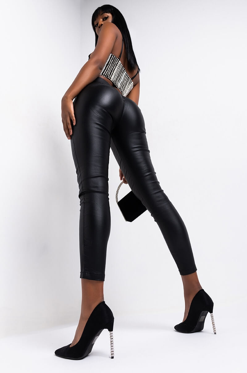 AMMO x AKIRA BIG BOOTY HIGH WAIST PLEATHER PANT WITH 4 WAY STRETCH