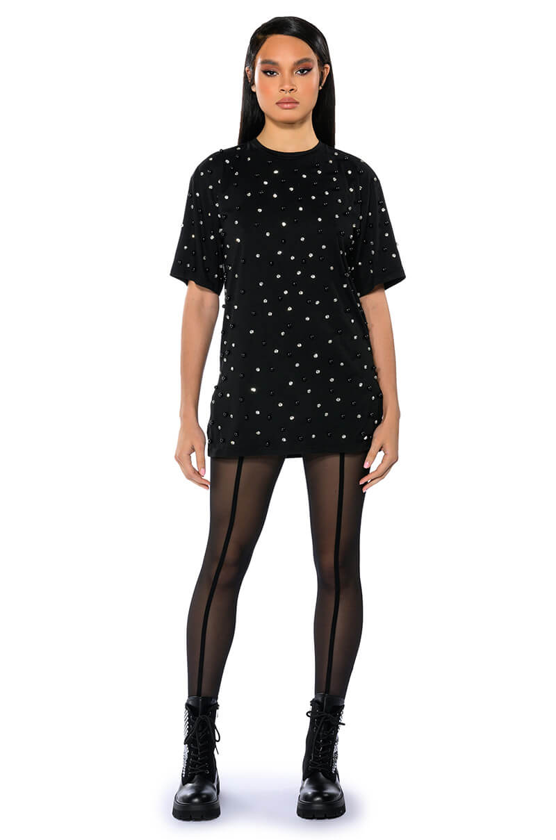 CECE EMBELLISHED OVERSIZED T SHIRT